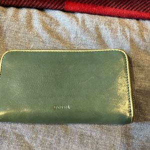 Fossil wallet